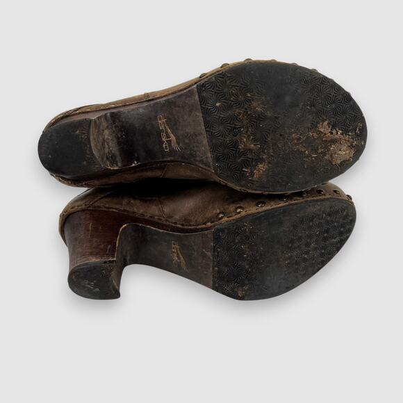 Dansko Brown Distressed Leather Studded Heeled Clog Boots Size 38 - Picture 8 of 9